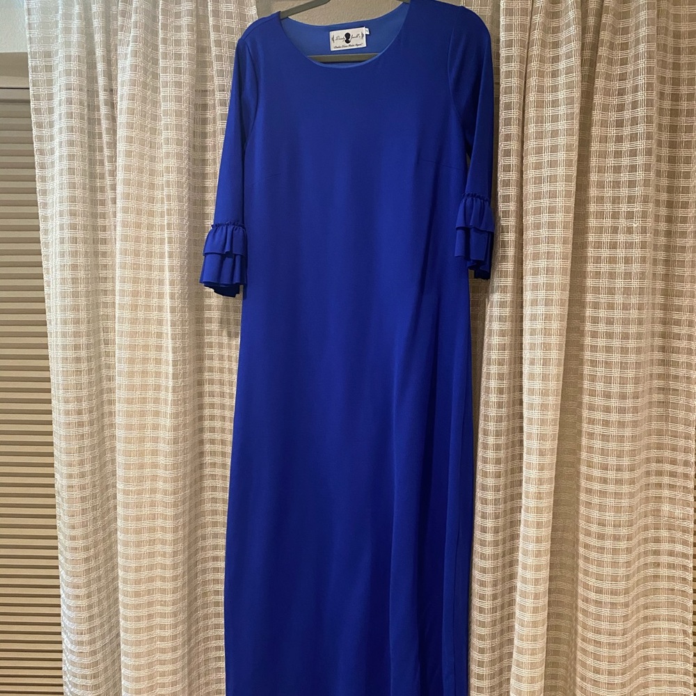 Dainty Jewell’s blue layering dress, size L